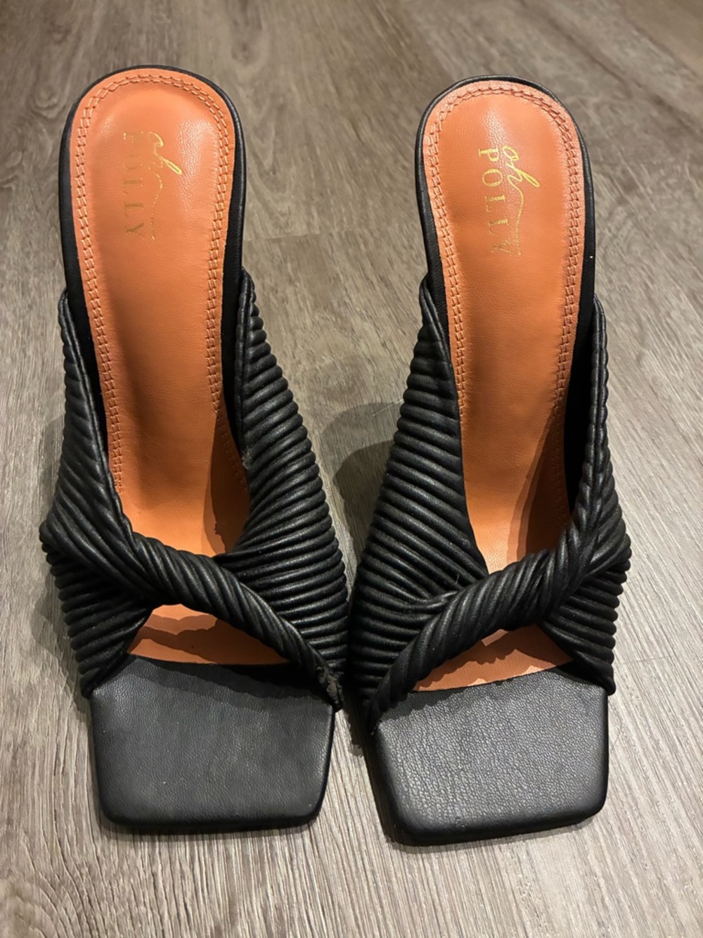 Black slip-on mules heels pleated, twisted strap design &  square toe Size 6 EUC